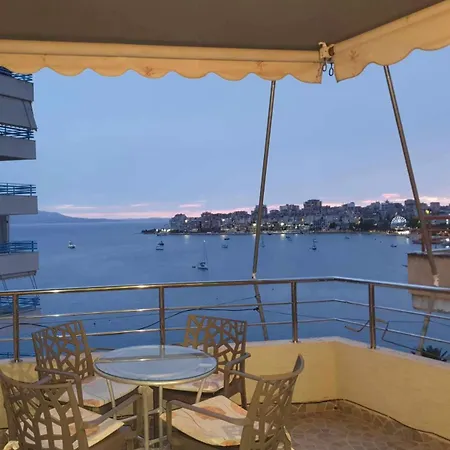 Sunset Escape Apartment *
